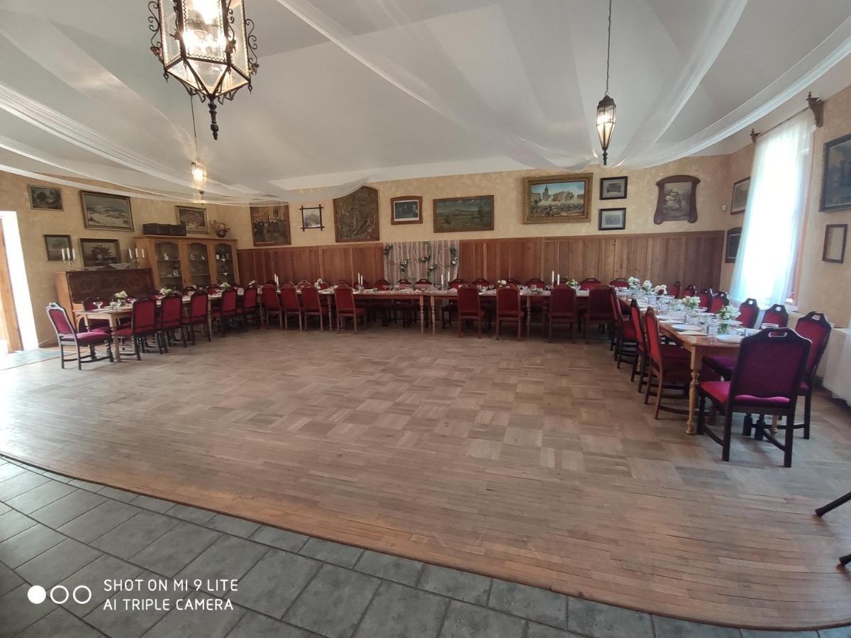Penzion U Jindry Zeleznice Bagian luar foto
