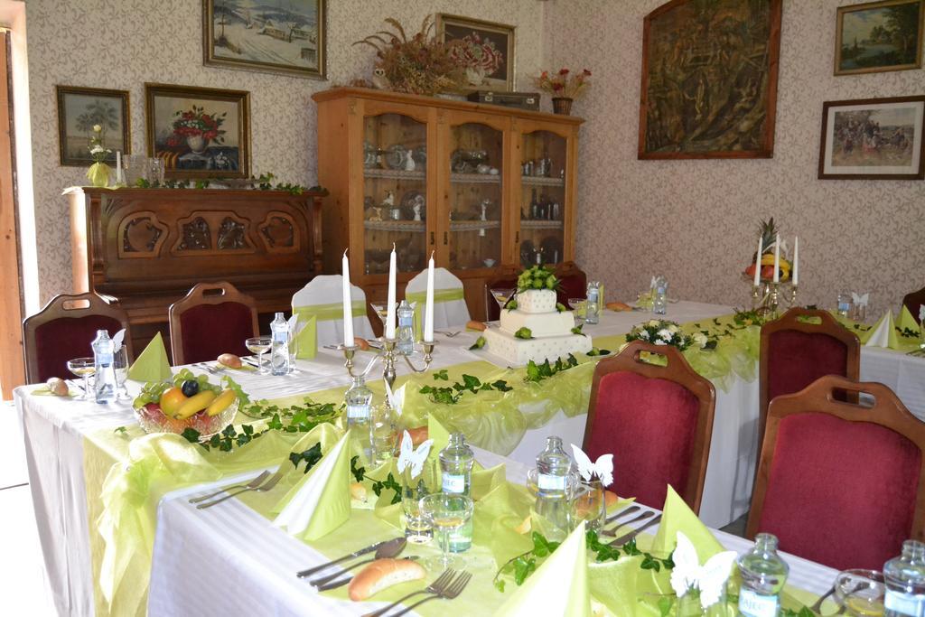Penzion U Jindry Zeleznice Bagian luar foto